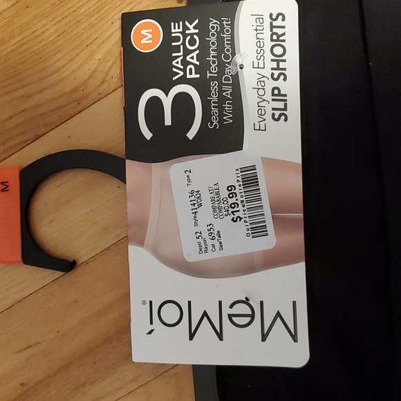 MeMoi Slip Shorts - Picture 2 of 2